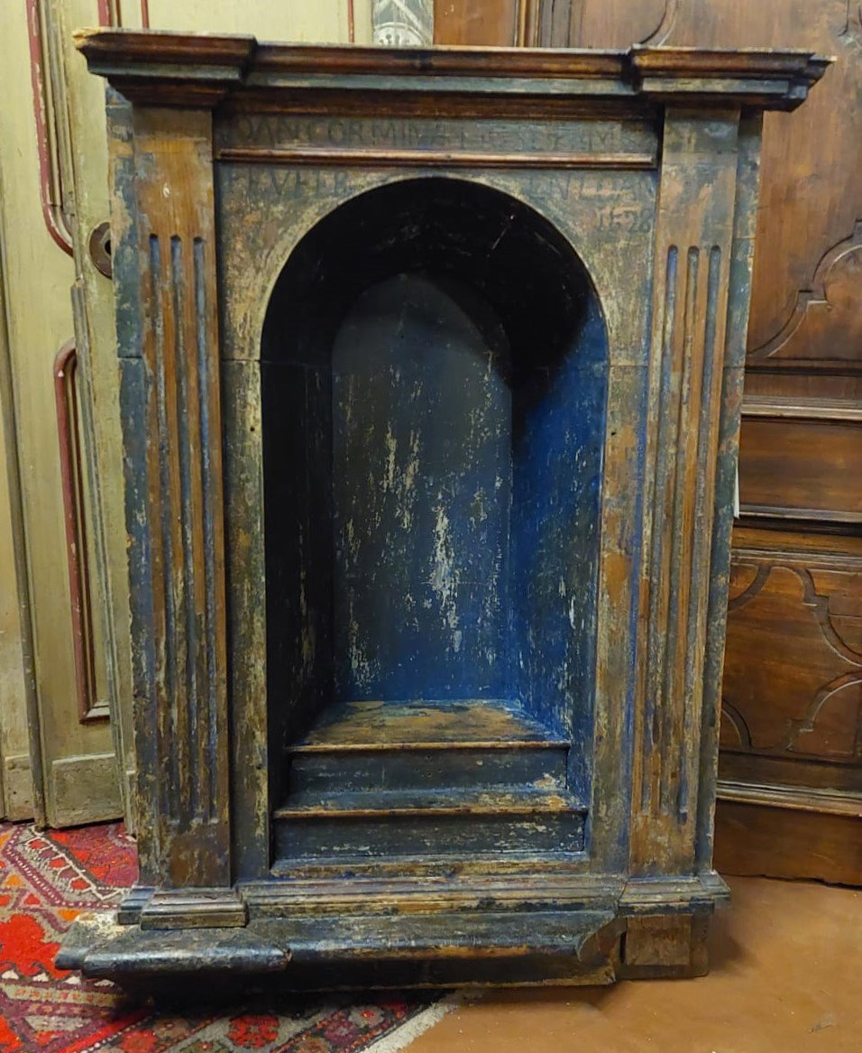 ARM174 - Niche porte-statue en bois, époque XIXème siècle, dimensions L 95 x H 127 cm